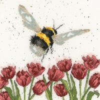 фото XHD41 Набір для вишивання хрестом Flight Of The Bumblebee "Політ джмеля"